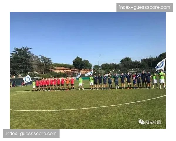 “足球进校园”计划扩展至意大利南部十所小学。